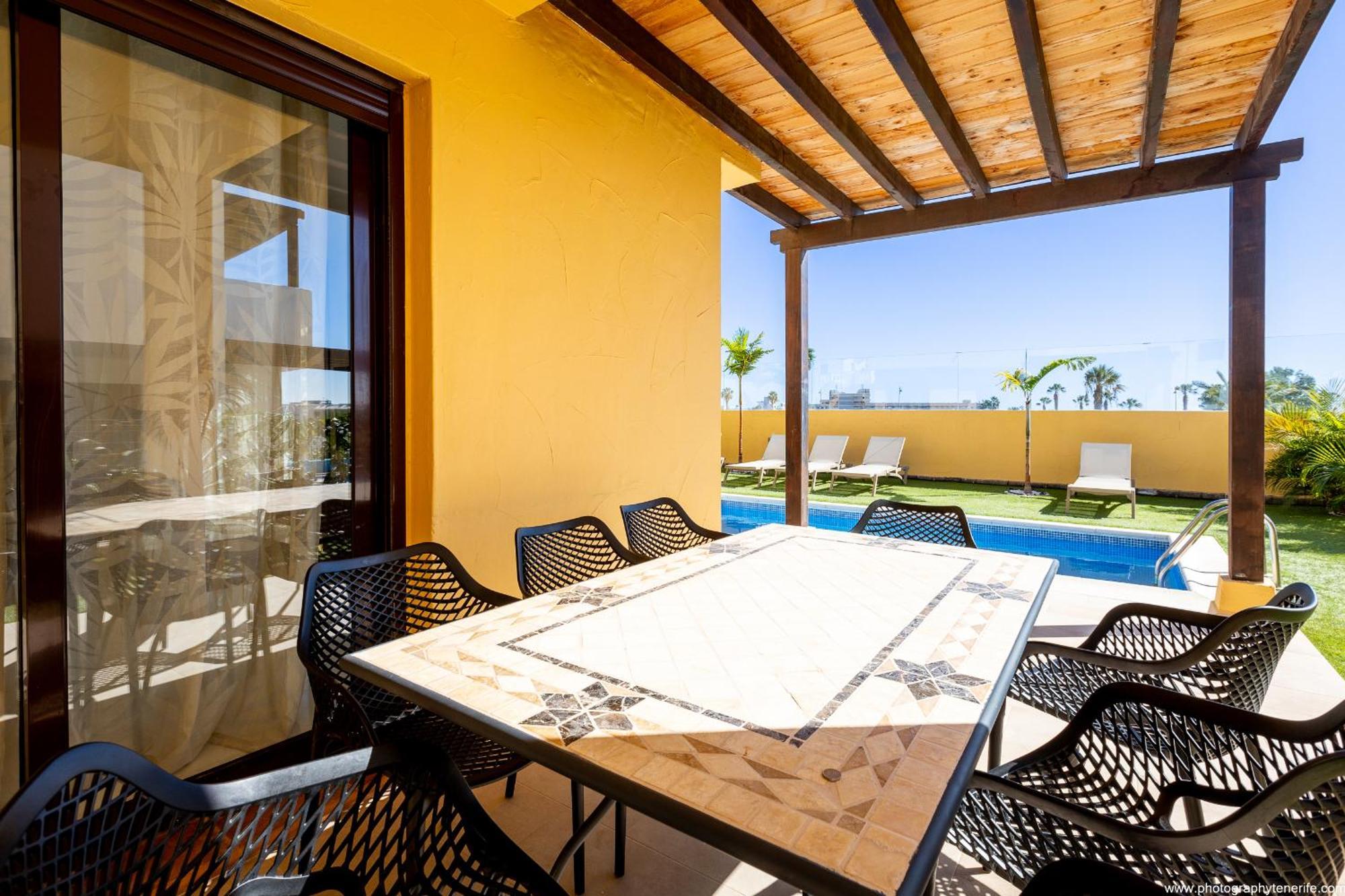 Villa With 4 Bedrooms And Private Heated Pool San Miguel de Abona Eksteriør bilde